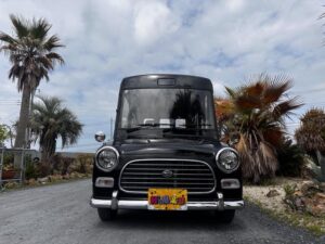 Daihatsu MIRA WALKTHROUGH VAN