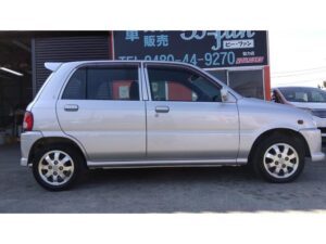 Daihatsu MIRA CR