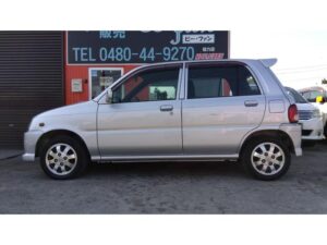 Daihatsu MIRA CR