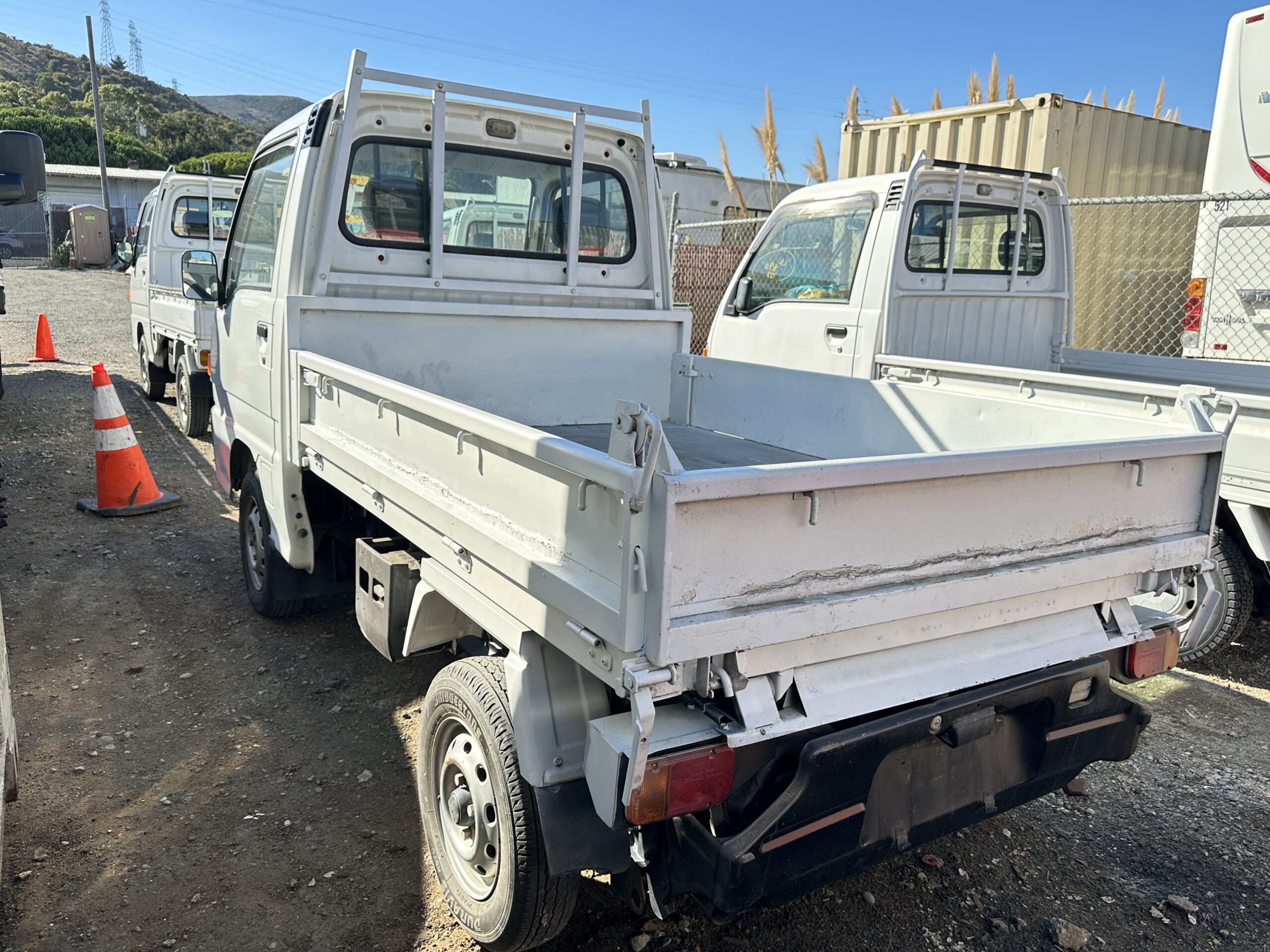 
								Subaru Sambar DUMP 1997 full									